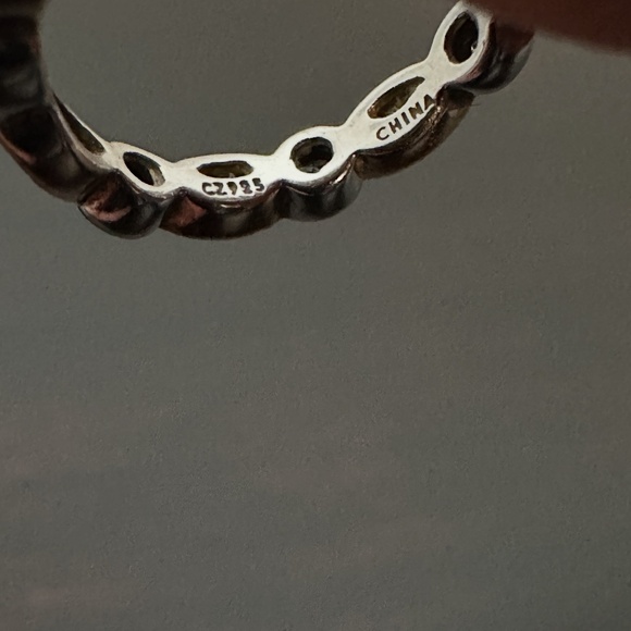 925 Sterling Silver Pink & White CZ Two Toned Ring Size 5 - Picture 4 of 7